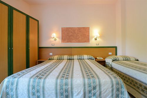 Hotel La Pergola Santa Maria di Castellabate Exterior photo