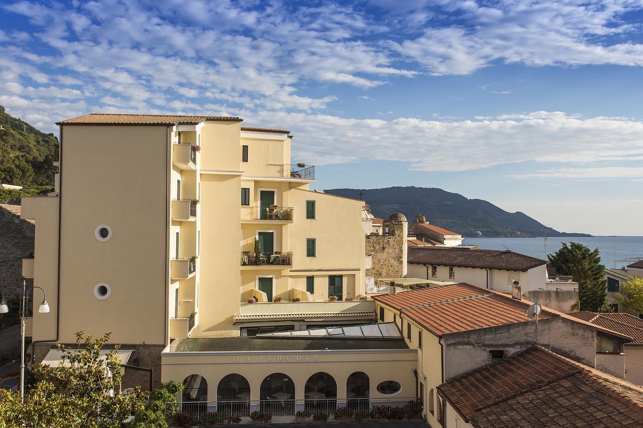 Hotel La Pergola Santa Maria di Castellabate Exterior photo