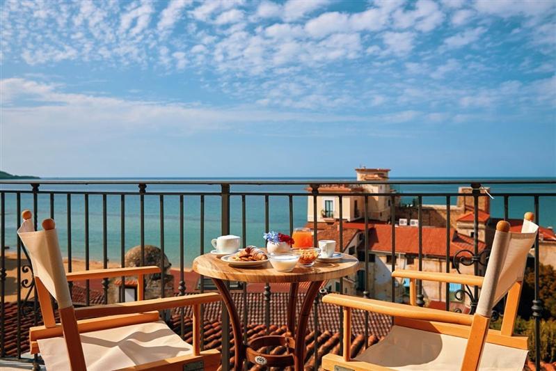 Hotel La Pergola Santa Maria di Castellabate Exterior photo